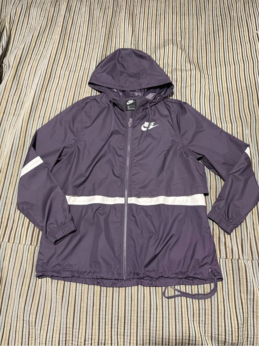 Nike Women’s Purple Hooded Windbreaker Jacket – Size M